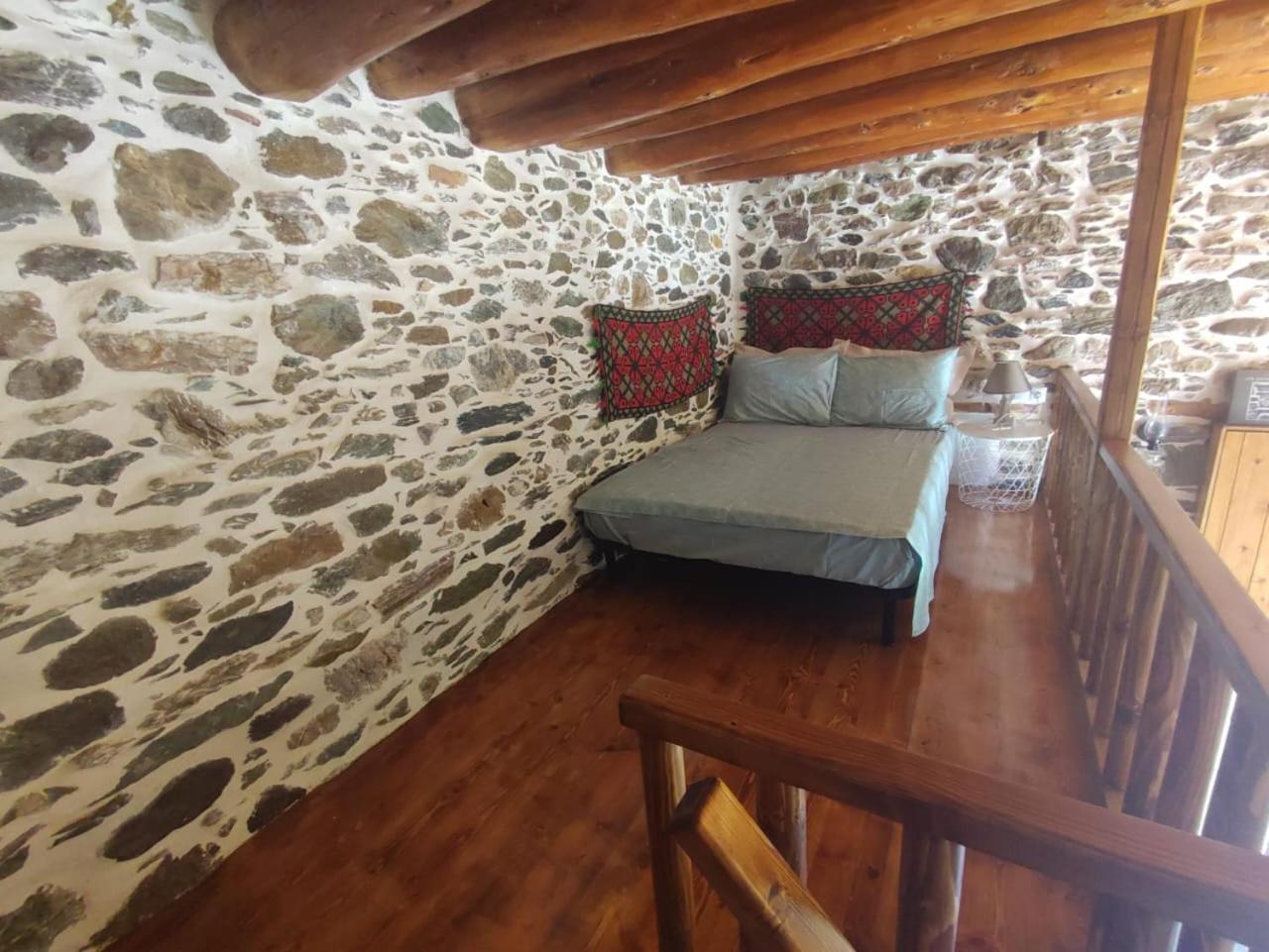 Villa Πέτροκτιστο Σπίτι. Stone House Karystos  Exterior foto